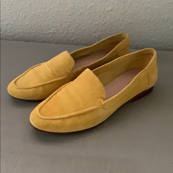 ALDO | Joeya Flat in Mustard π - Picture 3 of 8
